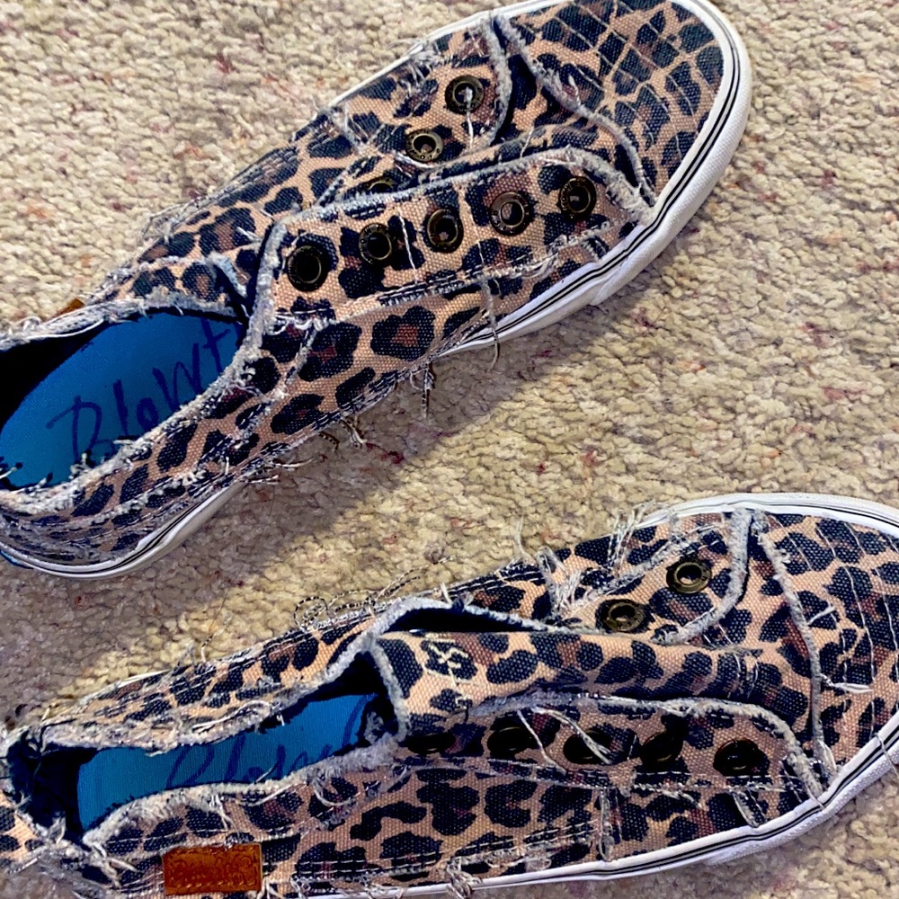 Women’s shoes